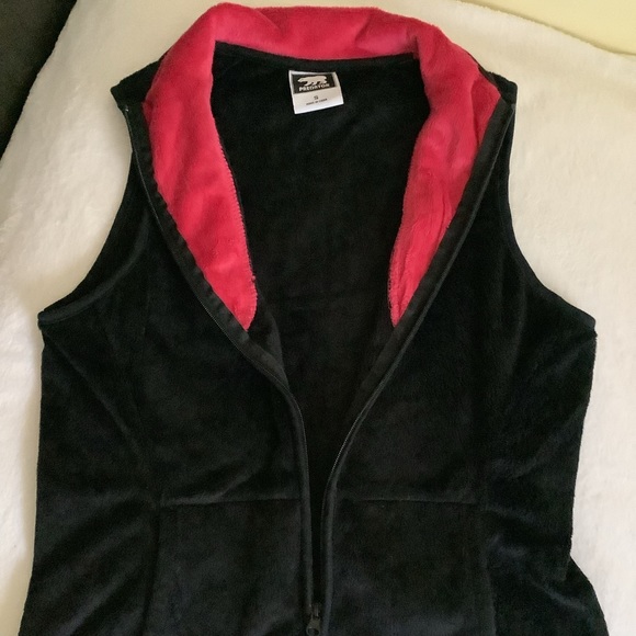 Black Velour Vest - Picture 8 of 12